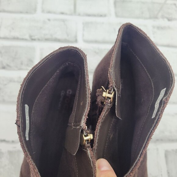 Crocs Brown Suede Wedge Heel Ankle Booties Zip Closure Women's Size 11 - Picture 6 of 8